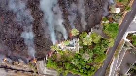라팔마섬 화산 용암 분출로 피해 확산...가옥 320여 채 소실