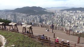 황령산에서 내려다 본 부산의 '동서남북'...휴일 풍경