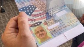 '성별 X'...美 국무부, 남·녀로 표시 안 된 여권 첫 발급
