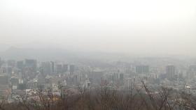 [날씨] '봄 같은 겨울' 서울 12.1℃ ...밤사이 中 스모그 유입