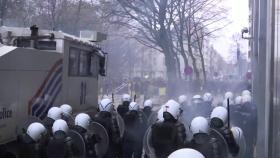 벨기에, 시위대에 물대포...유럽 곳곳 방역 반대 시위