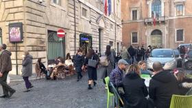 이탈리아, 확진자 폭증에도 일상 회복에 무게?