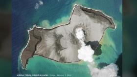 해저화산 폭발 곳곳에 쓰나미...최인접국 통가, 피해 확인 난항
