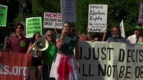 美, 낙태권 폐기에 전국 항의집회...동성혼·피임도 '위험'