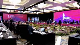 우크라 전쟁·미중 갈등에 아베 피격까지...어수선해진 G20 회의