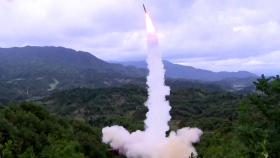 북한, 사흘 만에 또 미사일...한미연합 해상훈련 '무력 시위'