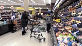 미국 '쇼핑 대목'에 식료품값 급등...한인들도 살림 고민
