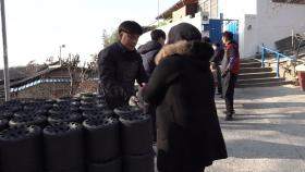 [전북] 전북도·의회·공무원노조 사랑의 연탄 나눔 봉사활동