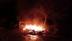 캠핑장 캠핑카에서 불...60대 여성 사망