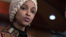 누가 미국인이 될 수 있느냐?... 첫 여성 무슬림 의원 하원 외교위서 축출