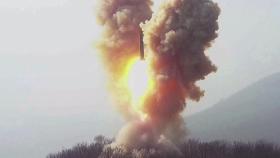 北, '핵 반격' 공중폭발 훈련...EMP탄 시험?