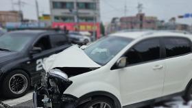 교통섬에 있던 보행자, 우회전 차량에 치여 숨져