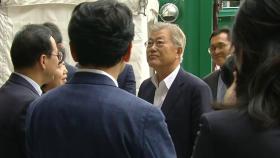 文, '병상 단식' 이재명 방문...'면담 메시지 주목'