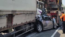 경기 하남시 고속도로에서 차량 3대 추돌...1명 사망
