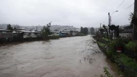 칠레 중부 사흘 만에 1년 치 폭우...4천여 명 대피