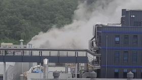 경기 화성 리튬전지 공장 화재로 대응 2단계...1명 사망