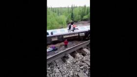 러시아 북서부 열차 탈선 사고...