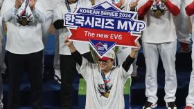 '혼신의 10구 승부' 작은 거인 김선빈, MVP