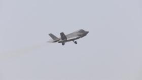 캐나다, 미 F-35 전투기 구매 재검토...트럼프 압박 대응?
