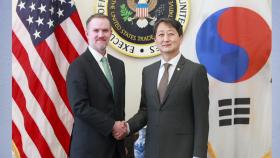 美 USTR 그리어 한국에...모레 안덕근과 관세 '중간점검'