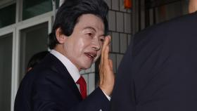 '사기·신도 추행 혐의' 허경영, 구속 갈림길...혐의 부인