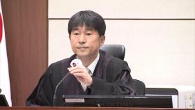 침묵하는 지귀연, 대법에 소명...청탁금지법 위반 등 쟁점