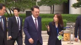 윤, 3차 경찰 소환 불응 방침...