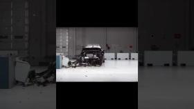 현대차 신형 싼타페 美 충돌시험 | 2024 Hyundai Santa Fe updated moderate overlap IIHS crash test