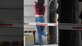 팬서비스에 진심입니다만! #레드벨벳조이 #조이 #팬서비스 #출근길 #redvelvet #joy #쇼츠 #shorts