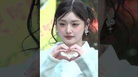 '더 예뻐진 아기뱁새❤️' 피프티피프티 아테나 '네게로 이끌려~'