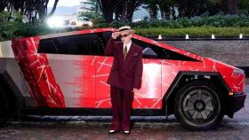 지드래곤(G-DRAGON), 테슬라 사이버트럭(tesla cybertruck)→