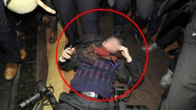 中 ＂기자폭행, 우발적 불상사＂…외교부 ＂中왕이, 심각성 공감＂