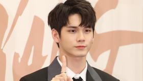 ＂1등 신랑감＂…옹성우, 부모님께 통큰 선물 할 것 같은★ 1위