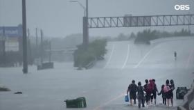 허리케인 ′어마′ 열대성 폭풍으로 약화…위험 여전