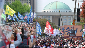 노동절 대규모 집회…＂반노동 기조 바꿔라＂