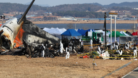 사고수습 이틀째…이 시각 무안공항