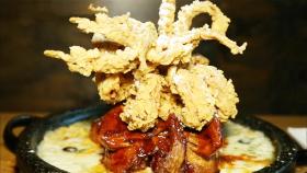 “우와” 소리가 절로 나오는 ‘황금빛 왕관 치킨’