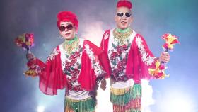 ‘멋쁨 폭발’ 데칼코마니 부부의 가을 컬렉션