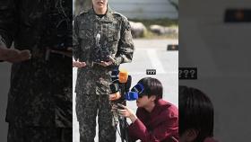 '아미 곁으로 돌아온 제이홉' 맏형 진 이어 '두 번째 전역' [TF사진관]