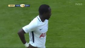 역습 상황, 골대를 강타하는 시소코의 강력한 슈팅!