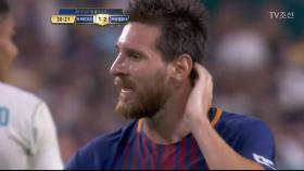 두 번의 찬스를 놓친 메시, 바로 역습으로 골문을 노려보는 레알 마드리드